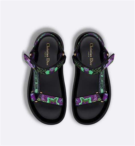 harga sandal dior